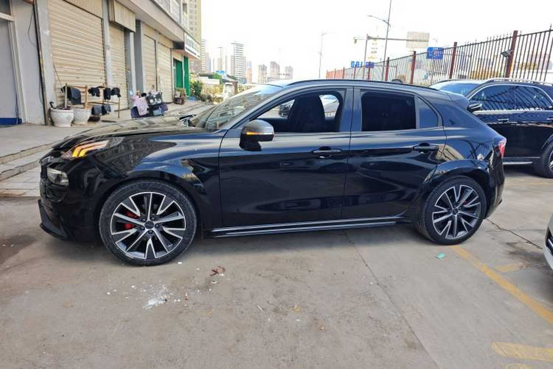 Used Lynk & Co 02 Hatchback 2022 2.0TD Pro Exterior 3