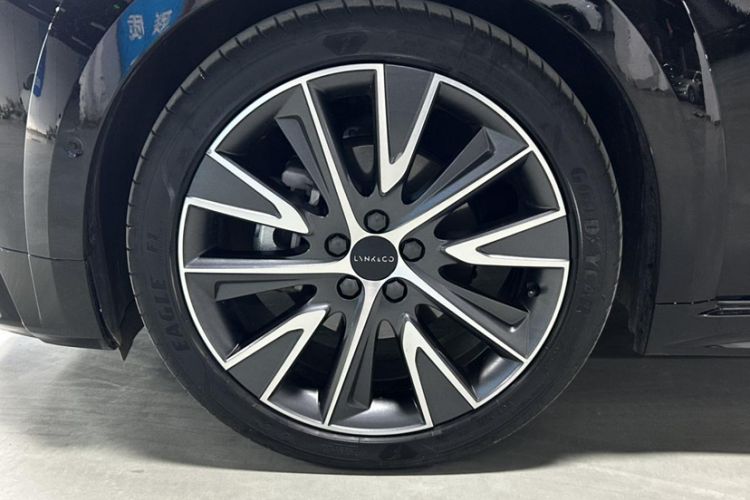 Used Lynk & Co 02 Hatchback 2022 2.0TD Pro Exterior 6