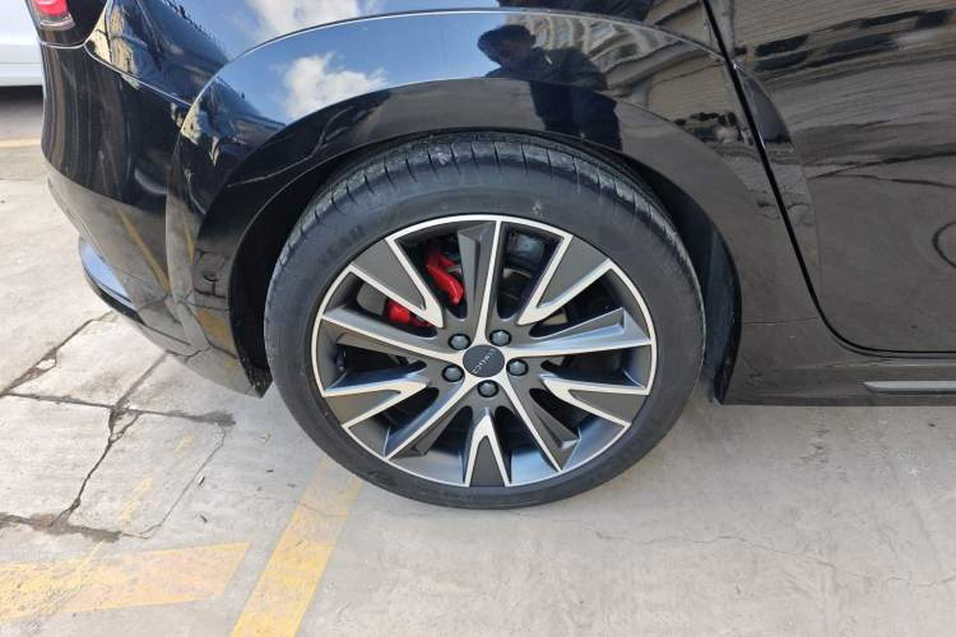 Used Lynk & Co 02 Hatchback 2022 2.0TD Pro Exterior 8