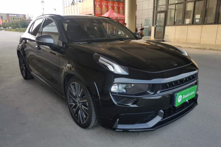 Used Lynk & Co 02 Hatchback 2022 2.0TD Pro Front Right 45 Deg