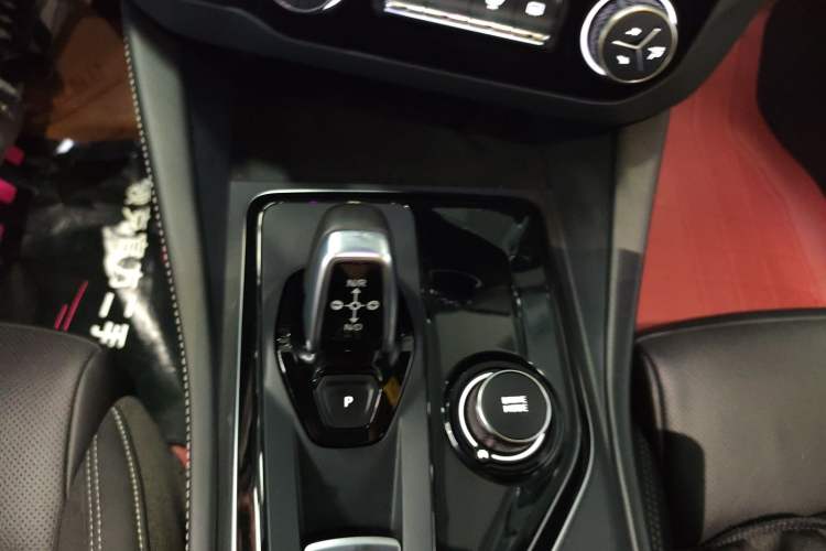 Used Lynk & Co 02 Hatchback 2022 2.0TD Pro Gear Lever