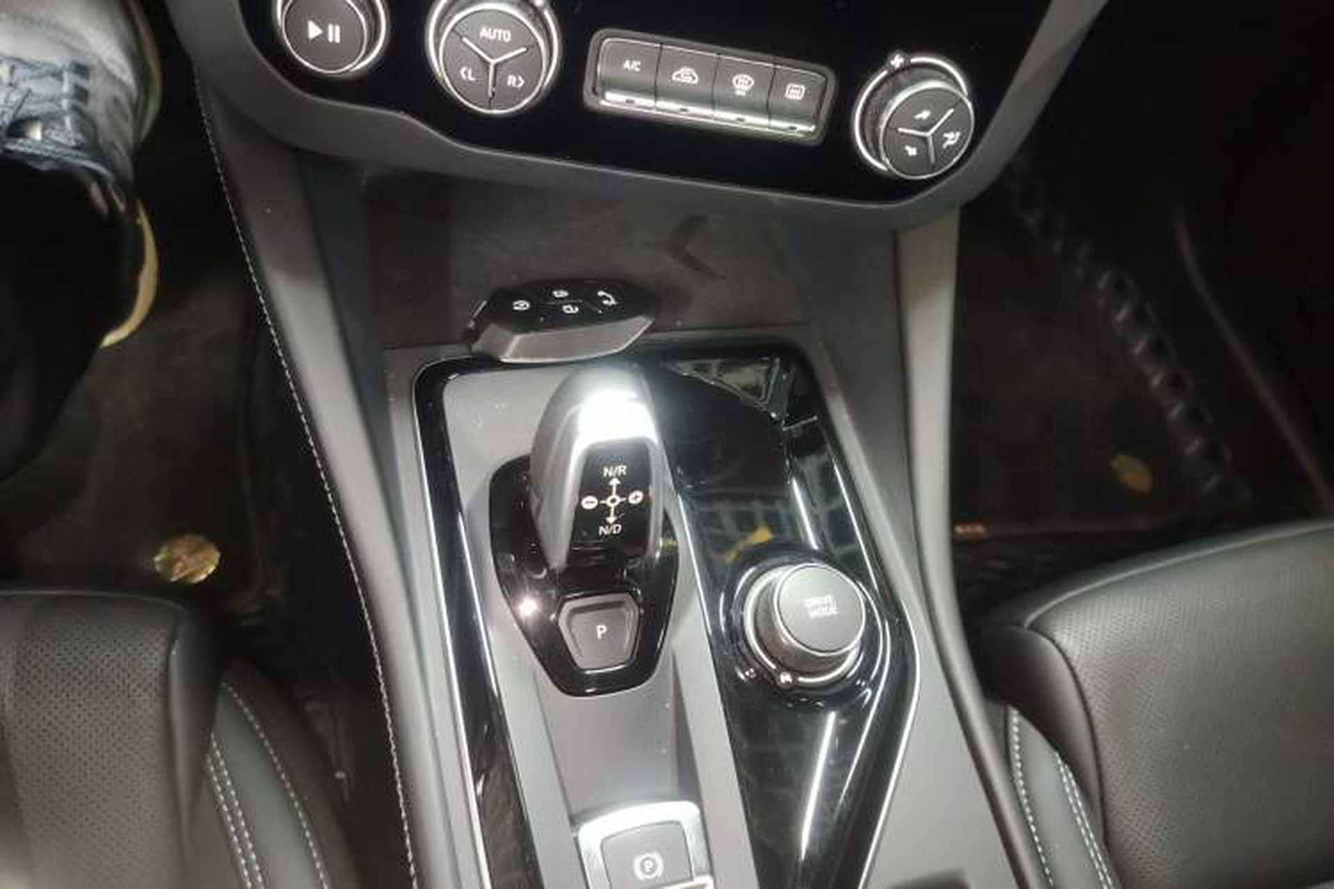 Used Lynk & Co 02 Hatchback 2022 2.0TD Pro Gear Lever