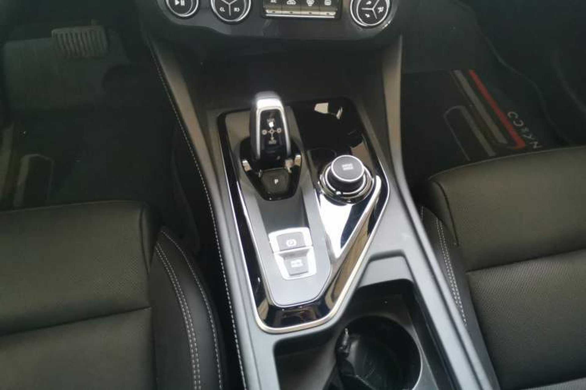 Used Lynk & Co 02 Hatchback 2022 2.0TD Pro Gear Lever