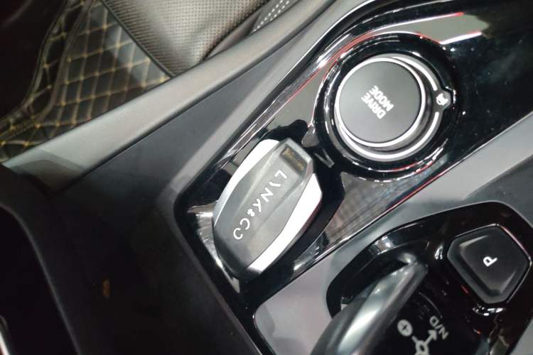 Used Lynk & Co 02 Hatchback 2022 2.0TD Pro Interior 1
