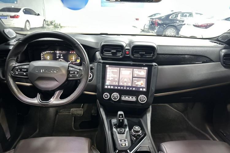 Used Lynk & Co 02 Hatchback 2022 2.0TD Pro Interior 1