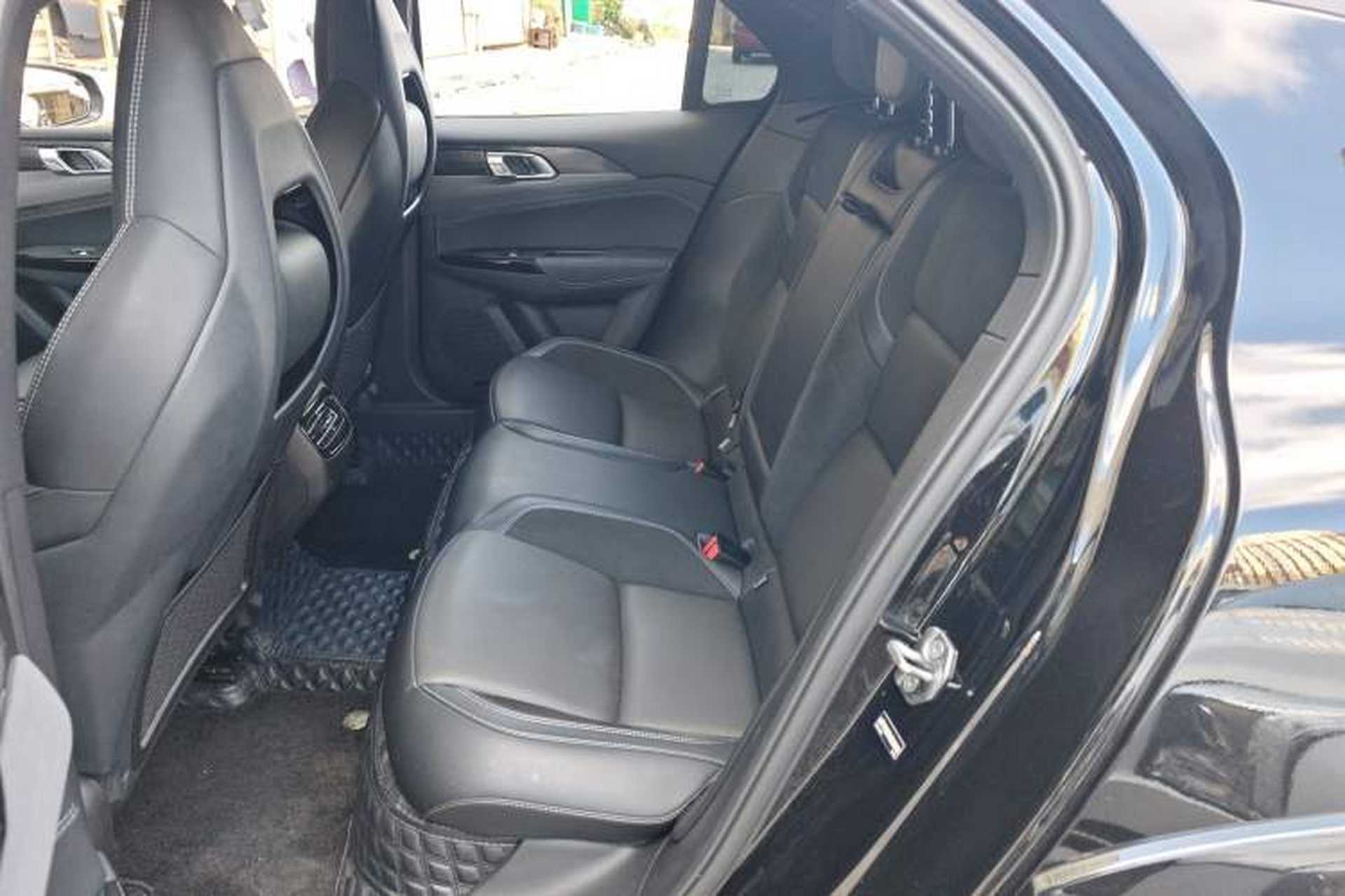 Used Lynk & Co 02 Hatchback 2022 2.0TD Pro Interior 4