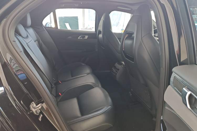 Used Lynk & Co 02 Hatchback 2022 2.0TD Plus Interior 9