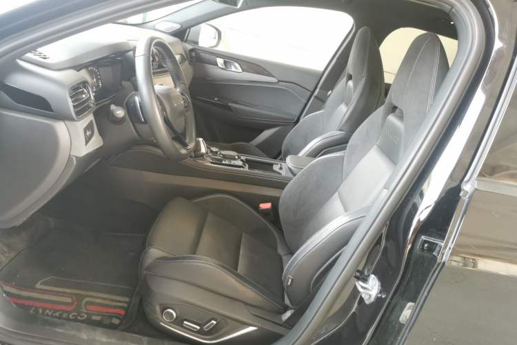 Used Lynk & Co 02 Hatchback 2022 2.0TD Pro Left Front Seat