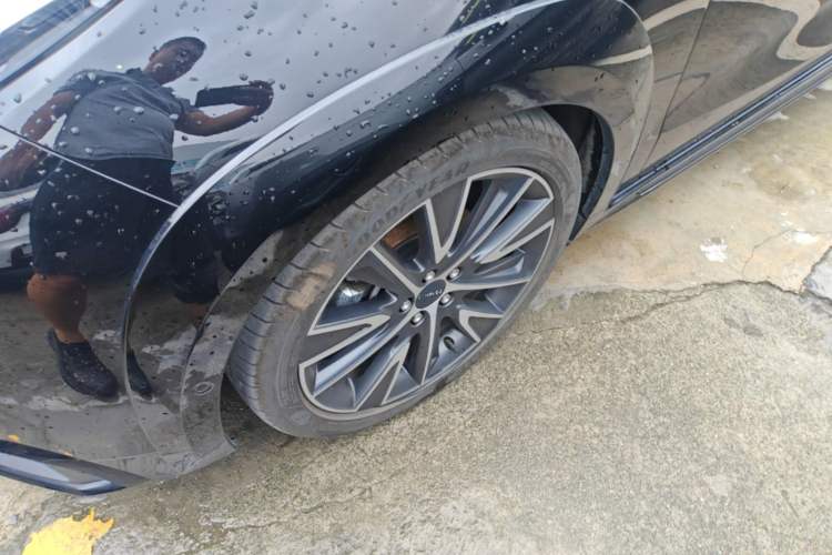 Used Lynk & Co 02 Hatchback 2022 2.0TD Pro Left Front Wheel Hub