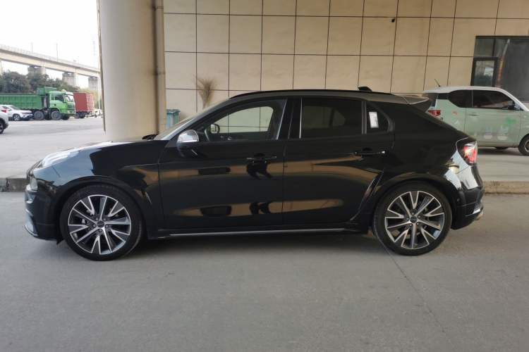 Used Lynk & Co 02 Hatchback 2022 2.0TD Pro Left Side