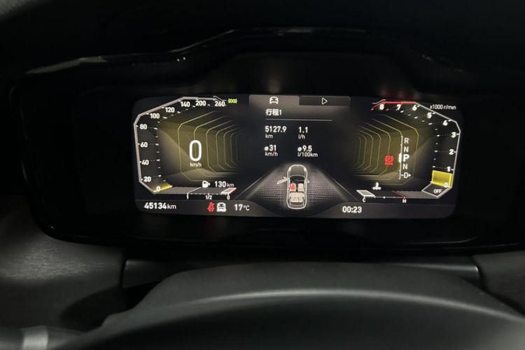 Used Lynk & Co 02 Hatchback 2022 2.0TD Pro Odometer Close Up
