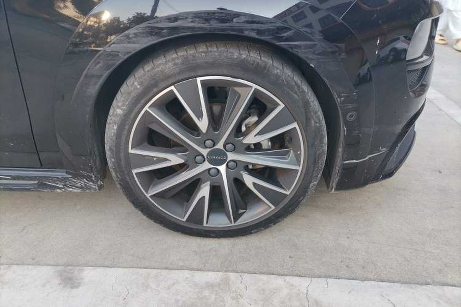 Used Lynk & Co 02 Hatchback 2022 2.0TD Pro Right Front Wheel Hub