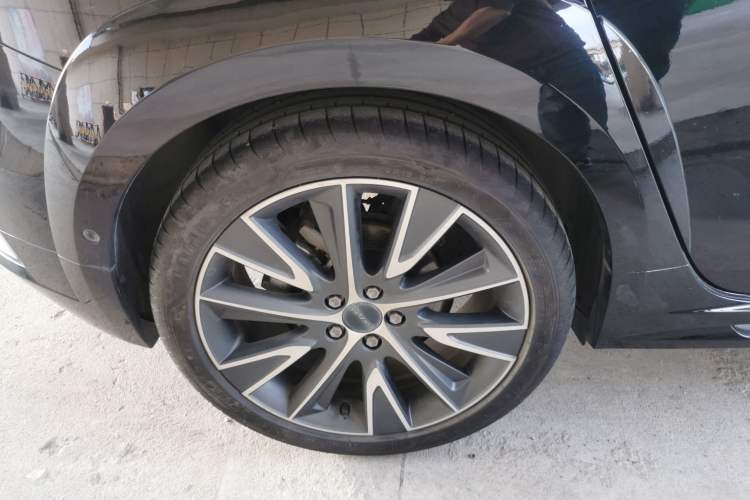 Used Lynk & Co 02 Hatchback 2022 2.0TD Pro Right Rear Wheel Hub
