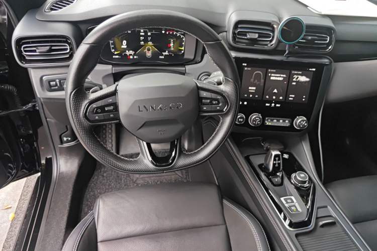 Used Lynk & Co 02 Hatchback 2022 2.0TD Pro Steering Wheel