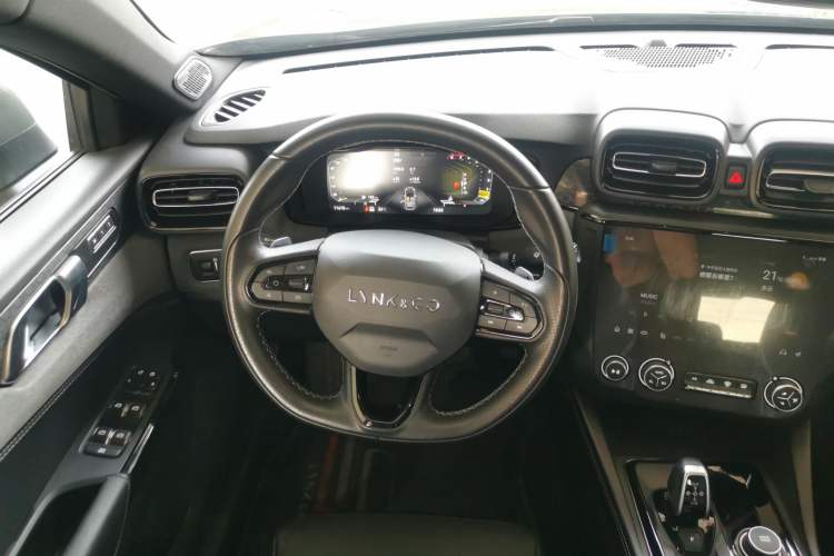 Used Lynk & Co 02 Hatchback 2022 2.0TD Pro Steering Wheel