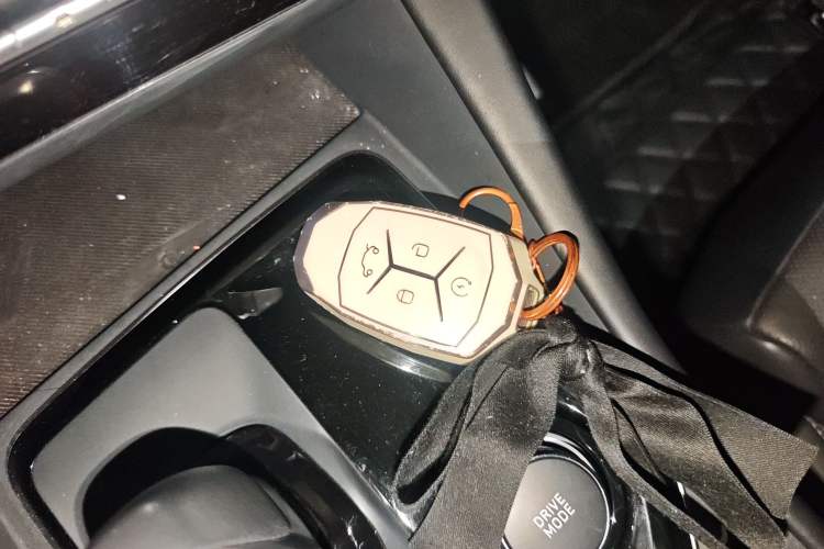 Used Lynk & Co 02 Hatchback 2022 2.0TD Pro Vehicle Key