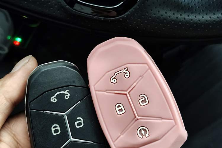 Used Lynk & Co 02 Hatchback 2022 2.0TD Pro Vehicle Key