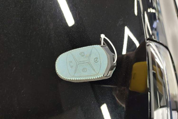 Used Lynk & Co 02 Hatchback 2022 2.0TD Pro Vehicle Key
