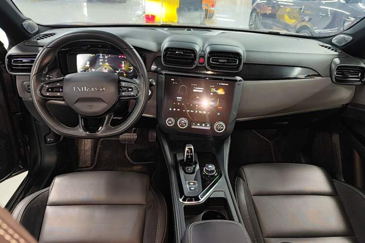 Used Lynk & Co 02 Hatchback 2022 2.0TD Pro Audio And AC Panel