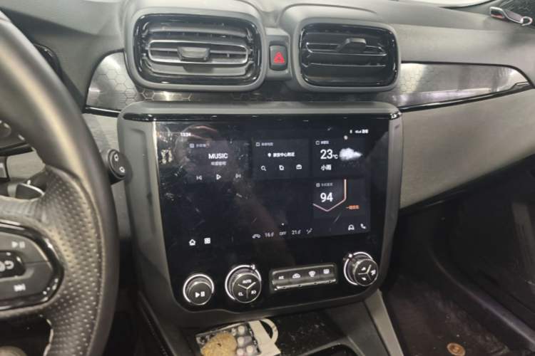 Used Lynk & Co 02 Hatchback 2022 2.0TD Plus Audio And AC Panel
