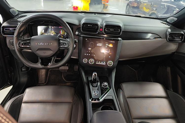 Used Lynk & Co 02 Hatchback 2022 2.0TD Pro Center Console