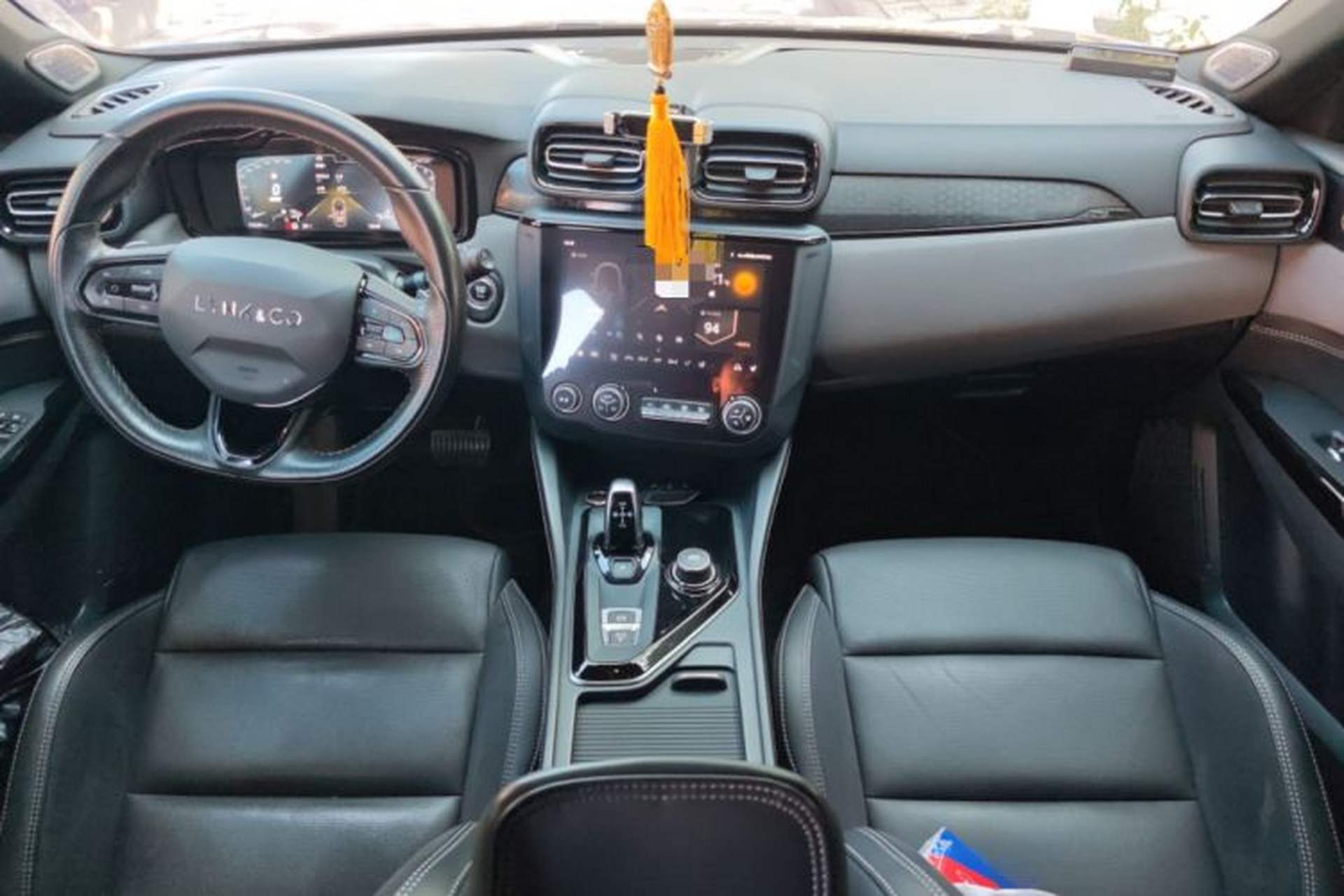 Used Lynk & Co 02 Hatchback 2022 2.0TD Pro Center Console