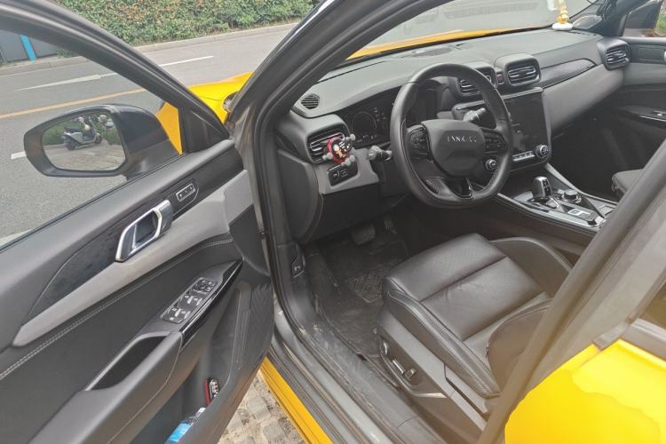 Used Lynk & Co 02 Hatchback 2022 2.0TD Pro Driver Seat