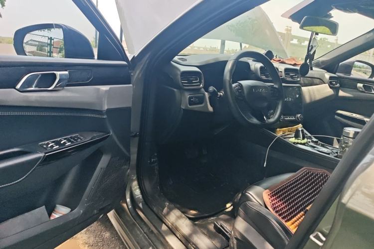 Used Lynk & Co 02 Hatchback 2022 2.0TD Plus Driver Seat