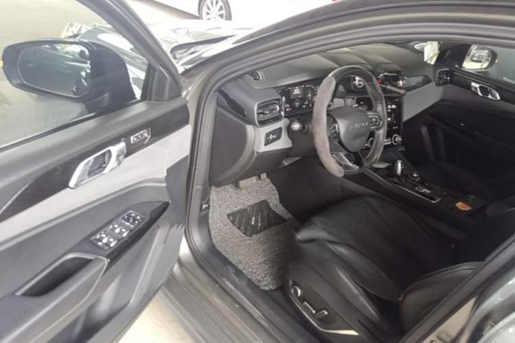 Used Lynk & Co 02 Hatchback 2022 2.0TD Pro Driver Seat