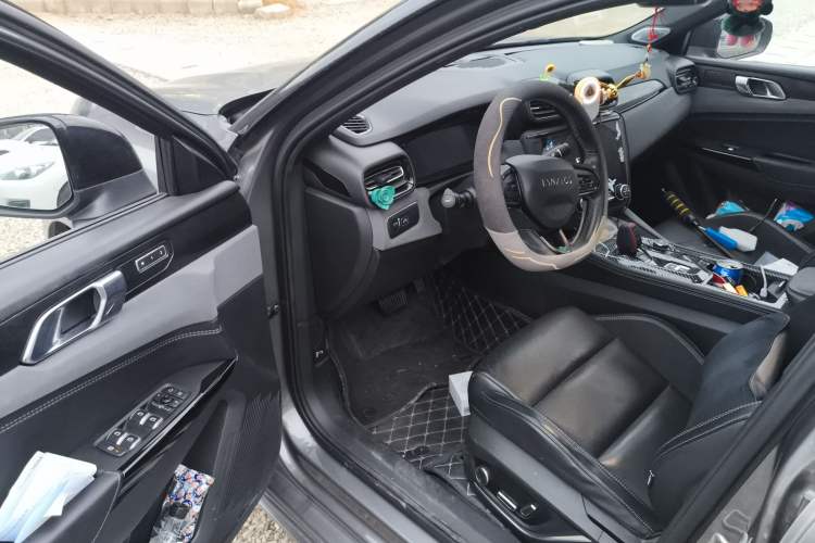 Used Lynk & Co 02 Hatchback 2022 2.0TD Pro Driver Seat