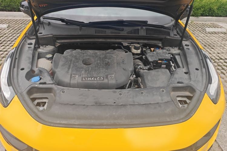 Used Lynk & Co 02 Hatchback 2022 2.0TD Pro Engine Bay