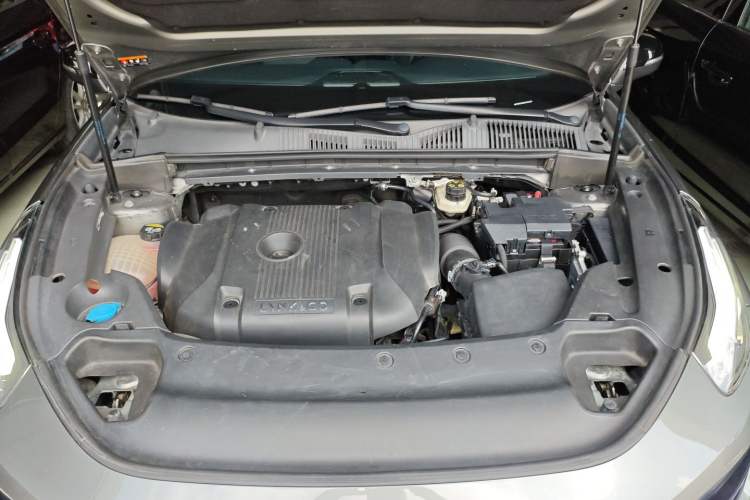Used Lynk & Co 02 Hatchback 2022 2.0TD Pro Engine Bay