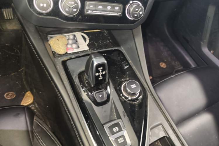 Used Lynk & Co 02 Hatchback 2022 2.0TD Plus Gear Lever