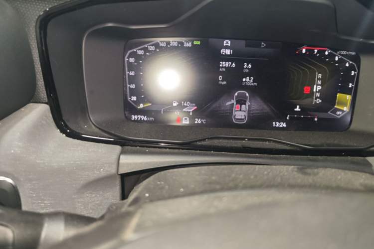 Used Lynk & Co 02 Hatchback 2022 2.0TD Plus Odometer Close Up