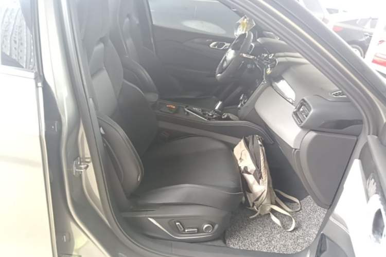 Used Lynk & Co 02 Hatchback 2022 2.0TD Pro Right Front Seat