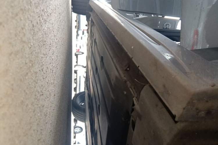 Used Lynk & Co 02 Hatchback 2022 2.0TD Pro Right Side Sill