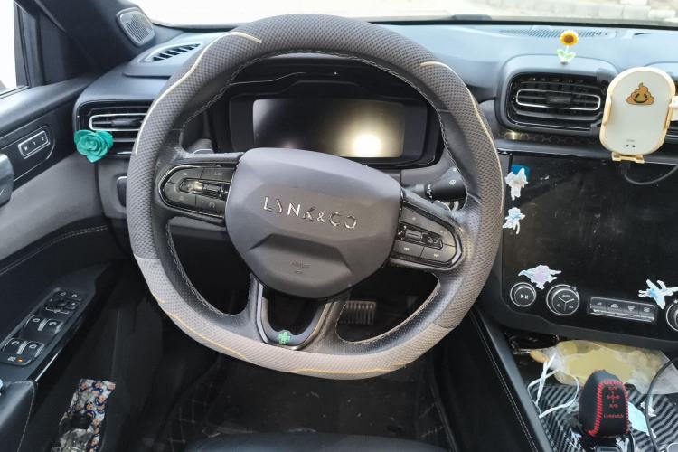 Used Lynk & Co 02 Hatchback 2022 2.0TD Pro Steering Wheel