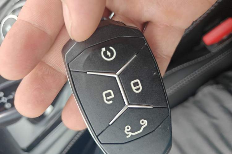Used Lynk & Co 02 Hatchback 2022 2.0TD Pro Vehicle Key
