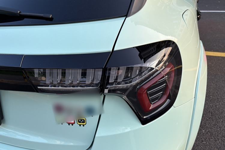 Used Lynk & Co 02 Hatchback 2022 2.0TD Summer Limited Edition Exterior 4