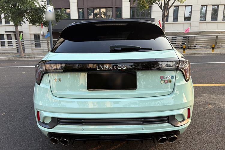 Used Lynk & Co 02 Hatchback 2022 2.0TD Summer Limited Edition Exterior 6