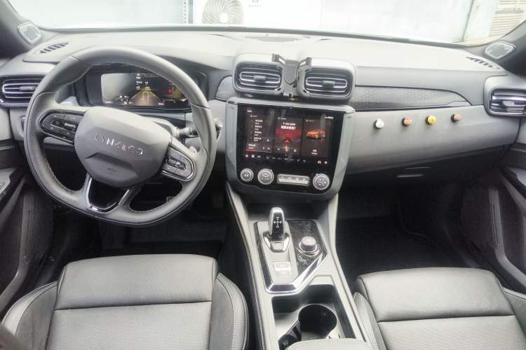 Used Lynk & Co 02 Hatchback 2022 2.0TD Summer Limited Edition Interior 2