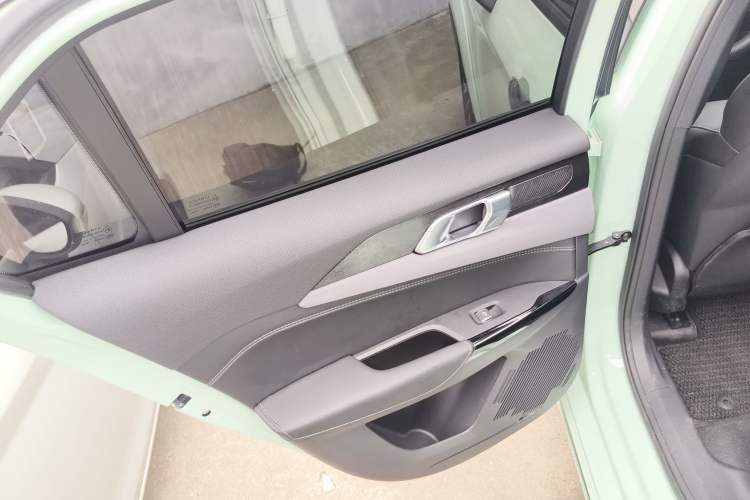 Used Lynk & Co 02 Hatchback 2022 2.0TD Summer Limited Edition Interior 8