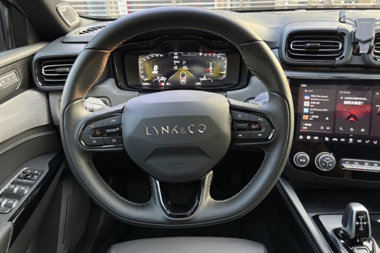 Used Lynk & Co 02 Hatchback 2022 2.0TD Summer Limited Edition Steering Wheel