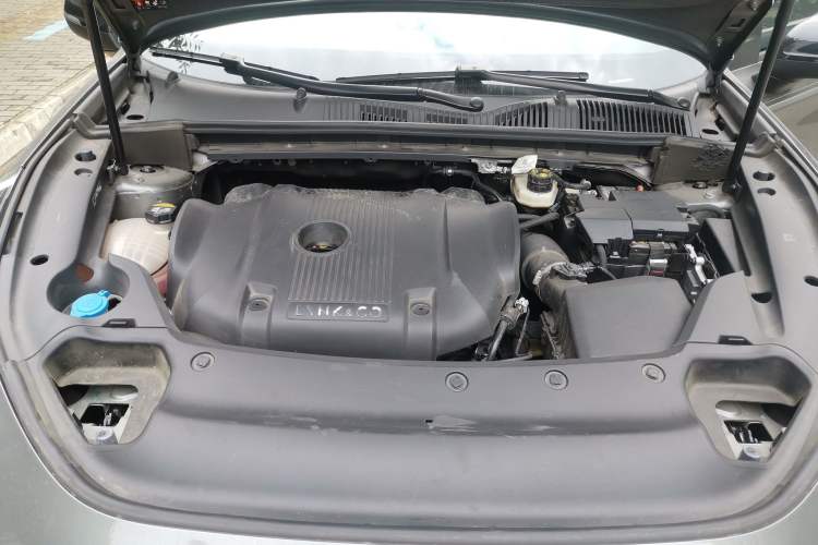 Used Lynk & Co 02 Hatchback 2022 2.0TD Pro Engine Bay