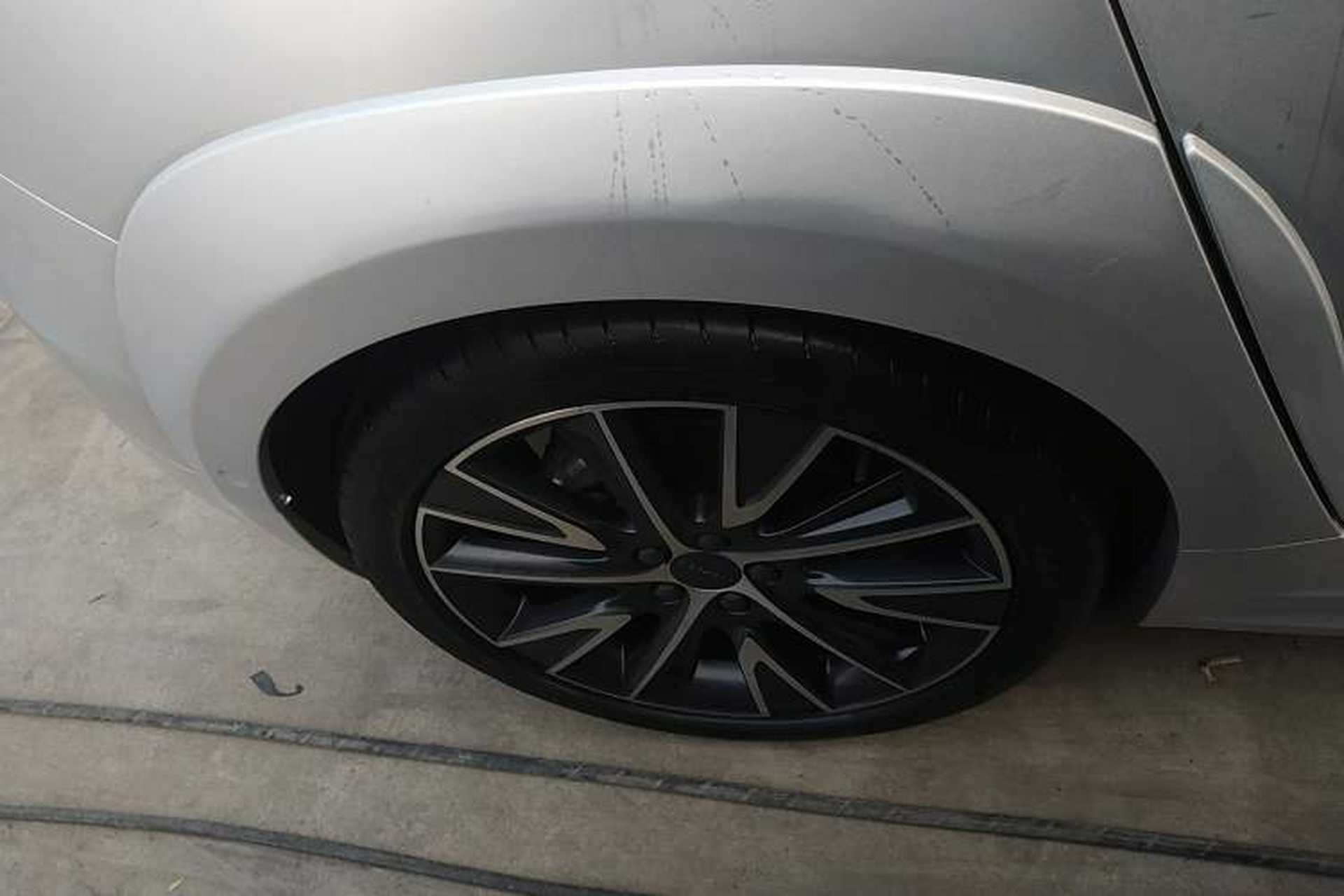 Used Lynk & Co 02 Hatchback 2022 2.0TD Pro Exterior 8