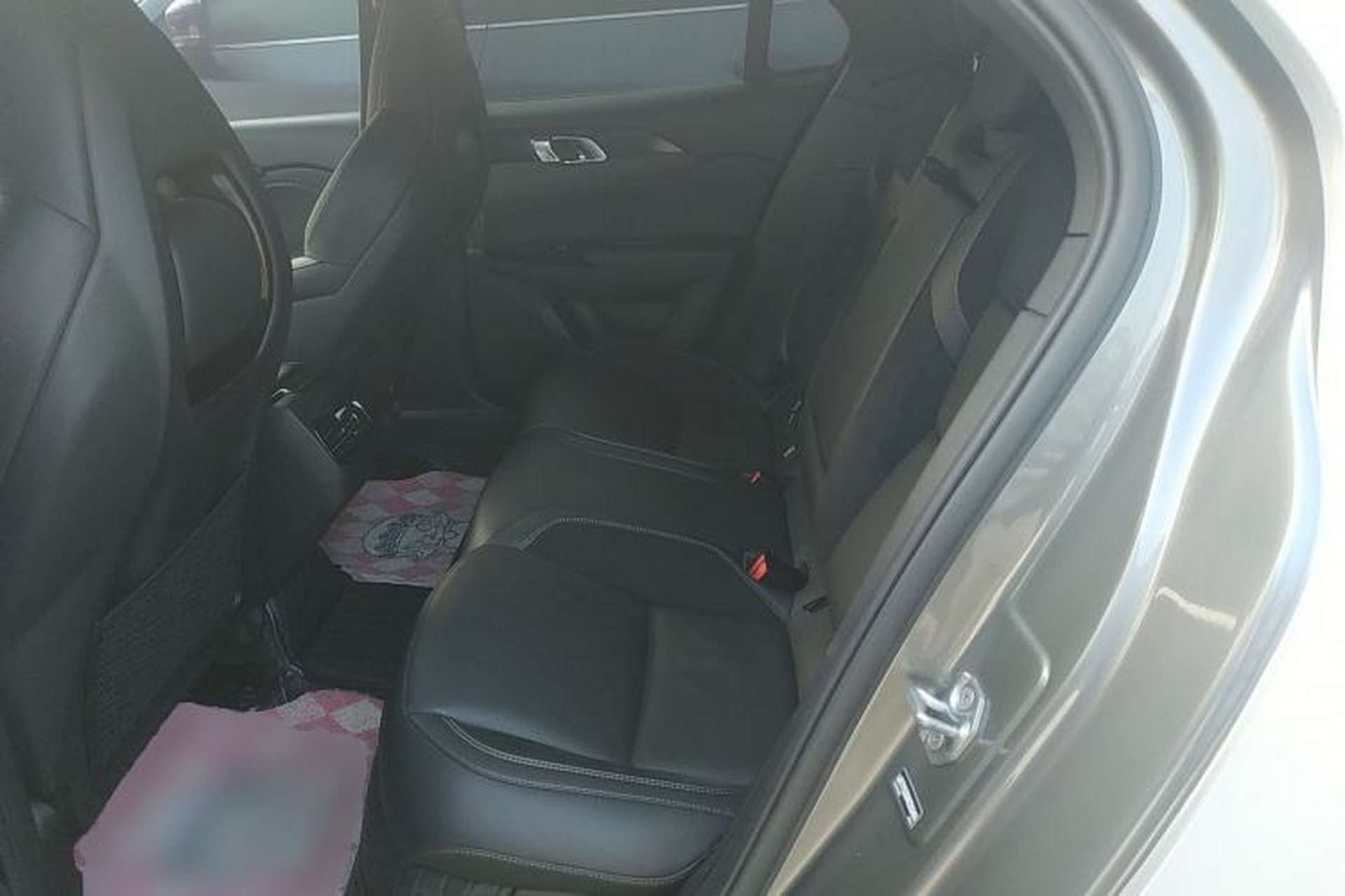 Used Lynk & Co 02 Hatchback 2022 2.0TD Pro Interior 4