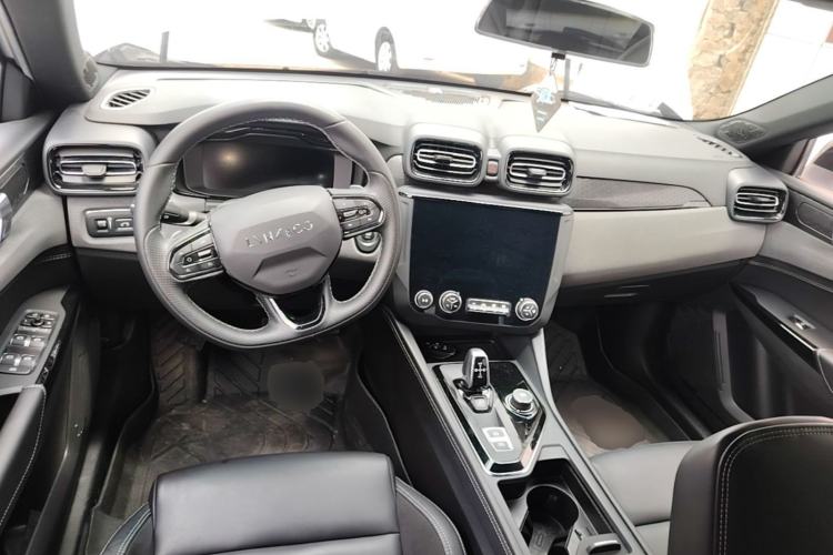 Used Lynk & Co 02 Hatchback 2022 2.0TD Plus Center Console