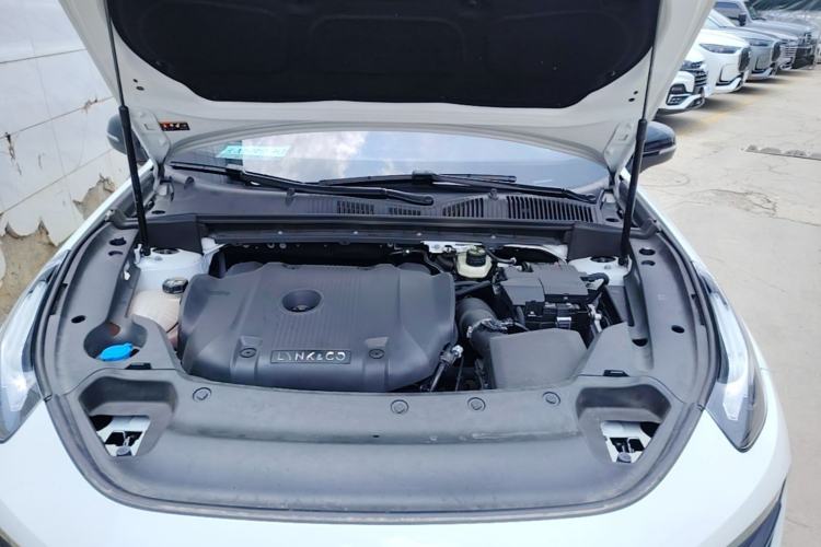 Used Lynk & Co 02 Hatchback 2022 2.0TD Plus Engine Bay