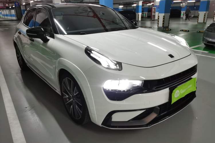 Used Lynk & Co 02 Hatchback 2022 2.0TD Pro Exterior 1