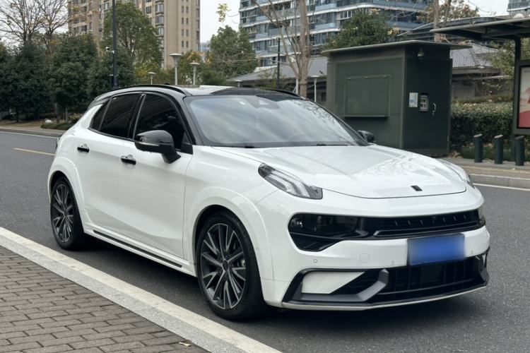 Used Lynk & Co 02 Hatchback 2022 2.0TD Pro Exterior 1